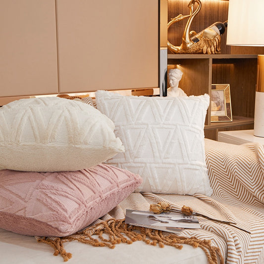 a hotel room with two twin beds in it